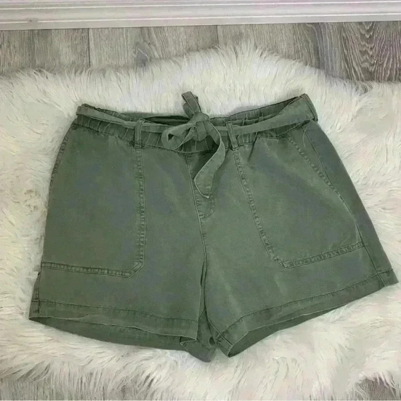 Vince camuto army green high waisted utility shorts sz m 8/10 - Picture 3 of 7